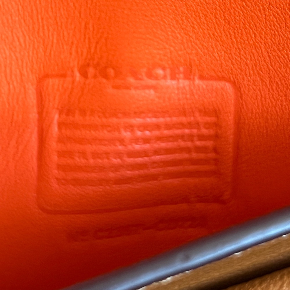 CD724 - Coach Bandit Crossbody - Picture 12 of 16
